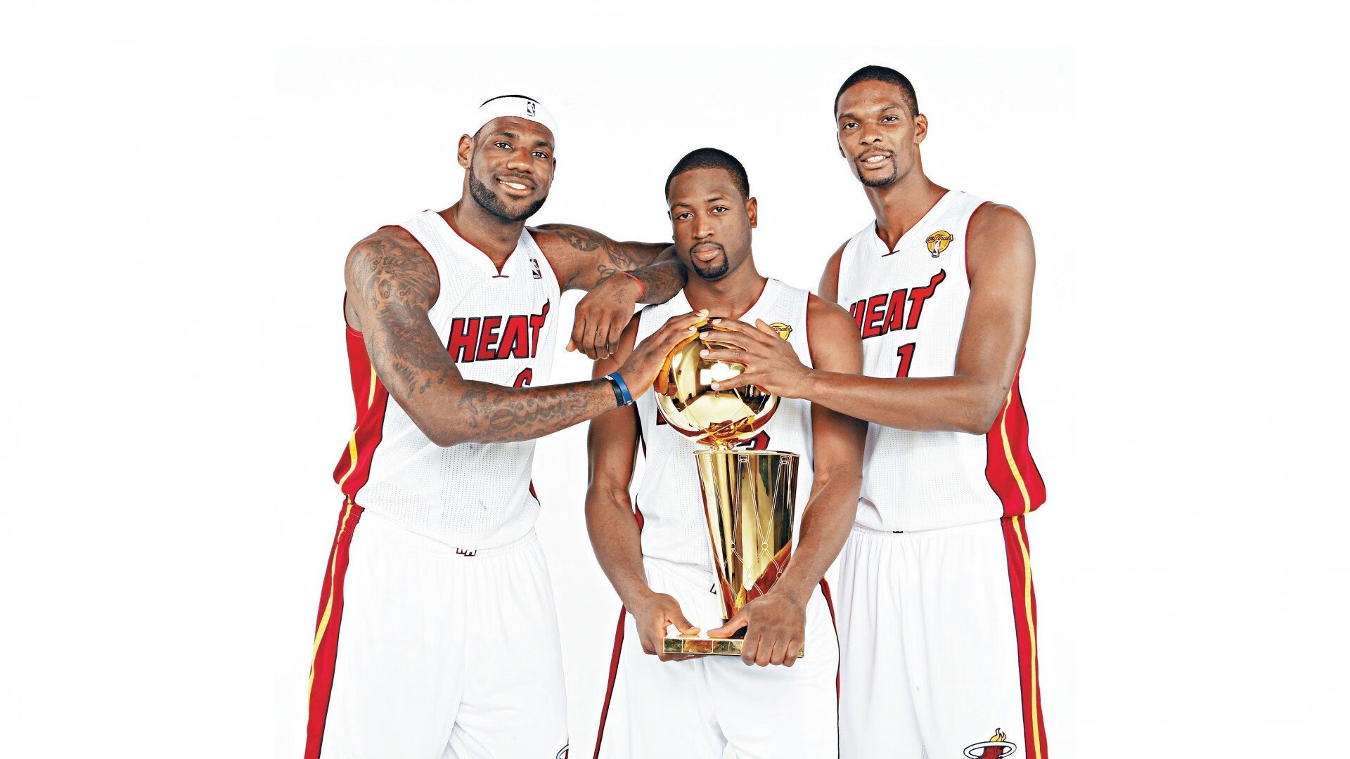 萨拉赫焦点对战，哈兰德与60激战巴黎圣日耳曼分钟，败北胜负难料！热度持续攀升